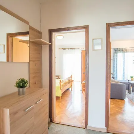 Apartment Apartman Marta