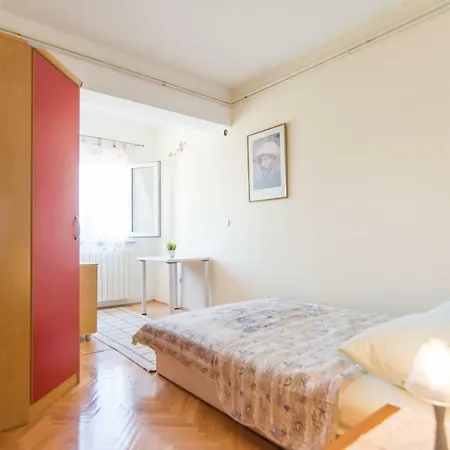 Apartman Marta Apartment *