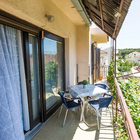 Apartman Marta * Biograd Na Moru